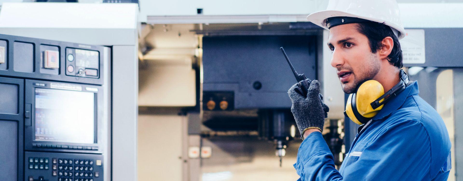 rozmowa przez któtkofalówkę